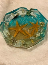 Load image into Gallery viewer, Circular Ash Trays