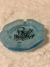 Load image into Gallery viewer, Circular Ash Trays