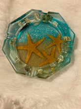 Load image into Gallery viewer, Circular Ash Trays