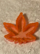 Load image into Gallery viewer, Leaf Tray
